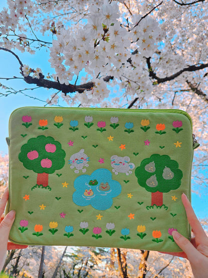 [pre-order] tulip park laptop & tablet pouch