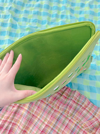 tulip park laptop & tablet pouch