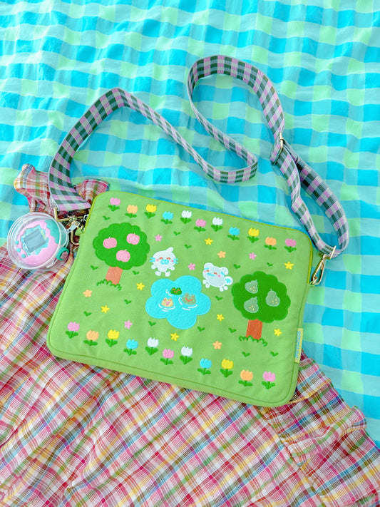 tulip park laptop & tablet pouch